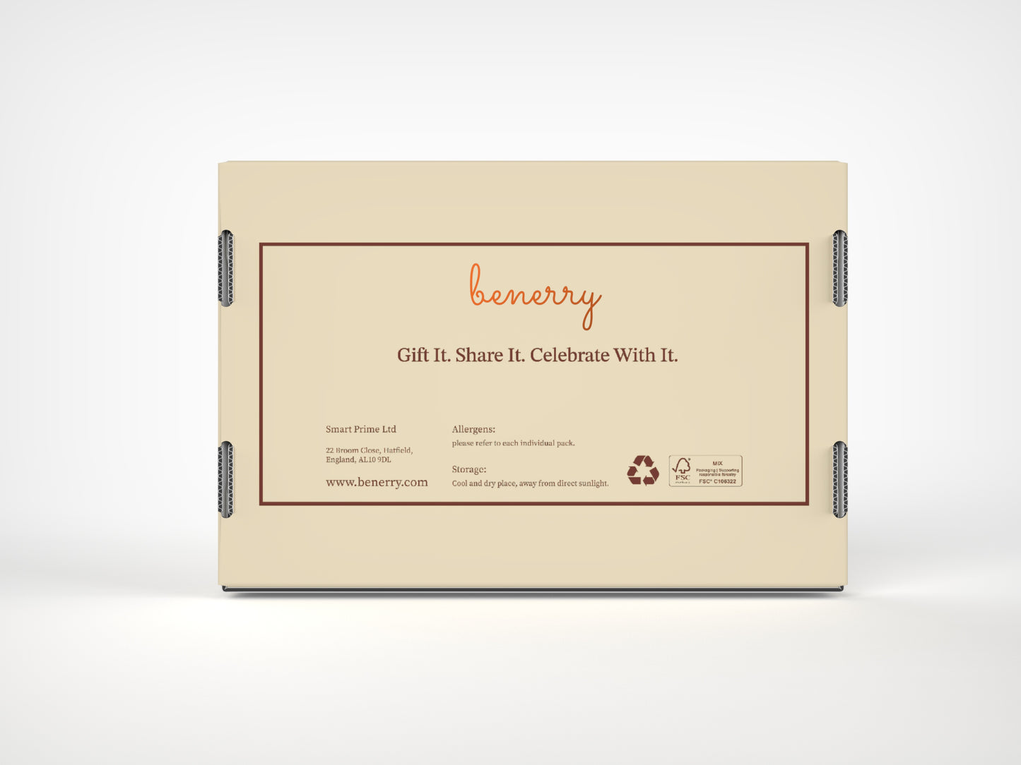 Kinder Beige Gift Box – contents
